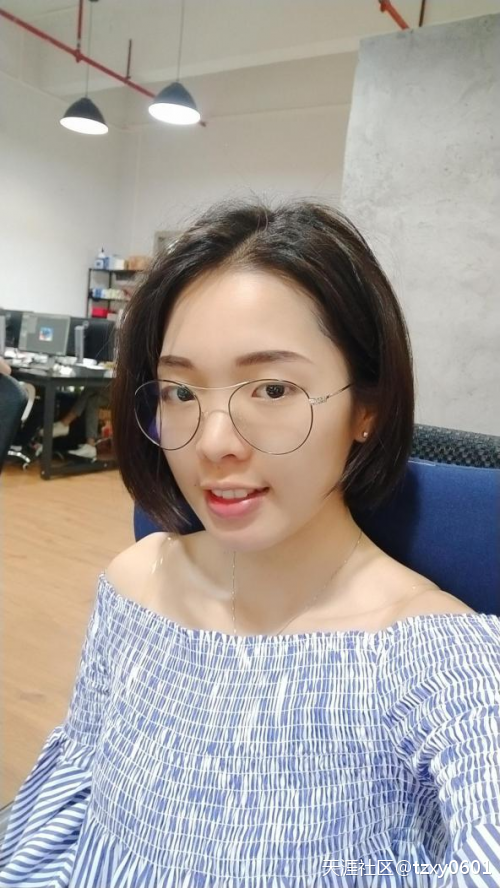 华为手机状态栏不会滑
:亿智蘑菇评测|vivo Z1全面评测：优秀综合表现促成中端旗舰新王者-第15张图片-亚星国际官网