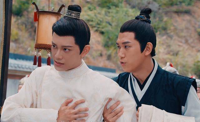 乎乎小说苹果版下载安装:《传闻中的陈芊芊》女主上演炮灰女配的逆袭男主“天生皇后命”-第5张图片-亚星国际官网