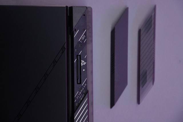 苹果透明方形信仰版
:ROG枪神7 Plus超竞版图赏：升级全新模具 信仰再度加码-第6张图片-亚星国际官网