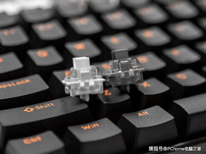苹果键盘加长版:全键热插拔96%配列 雷柏V500DIY-100游戏机械键盘评测-第12张图片-亚星国际官网
