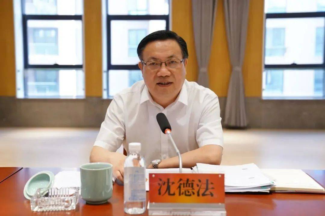 上个月突然离职，现在主动投案！千亿级国企原董事长落马，年薪超百万元-第2张图片-亚星国际官网